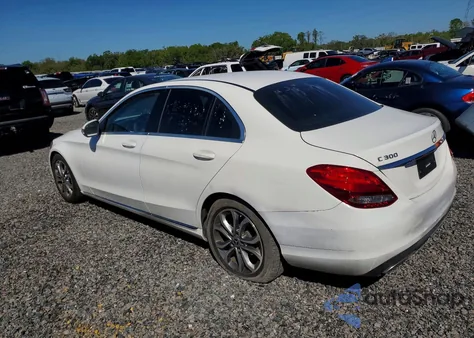 2017 Mercedes-Benz C300 из США, поврежденный, VIN 55SWF4JB0HU234246